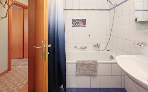 Lara: Bathroom, Plumbing Fixture, Flooring, Interior Design, Floor, Bathtub, Plumbing, Tap, Bathroom Sink, Room