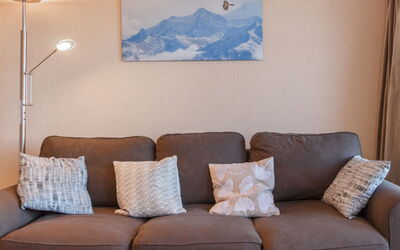 Accommodation:&nbsp;Montfort 9A 250.5