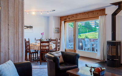 Accommodation:&nbsp;Lake Placid A7 340.4