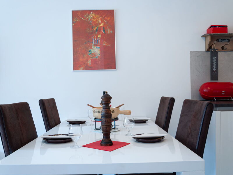 Accommodation:&nbsp;Lake Placid B5 340.6
