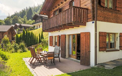 Chalet Picardie: Plant, Building, Property, Window, Sky, Tree, Wood, Chair, Door, Residential Area