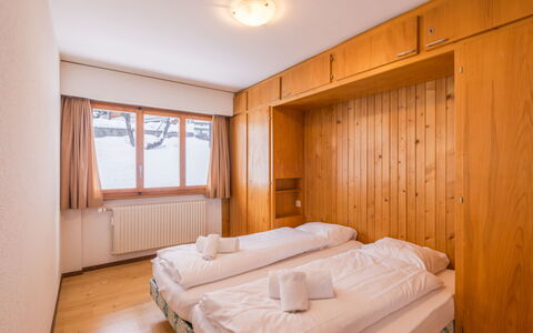Cerisiers Hrez: Property, Sky, Table, Wood, Shade, Floor, Outdoor Furniture, Chair, Flooring, Wood Stain
