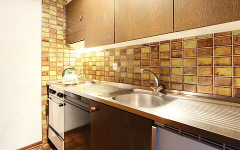 Nendaz 150: Countertop, Property, Room, Tile, Kitchen, Interior Design, Furniture, Cabinetry, Sink, Building