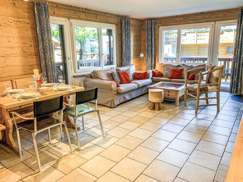 Accommodation:&nbsp;Eden Roc 53 150.3