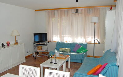 Accommodation:&nbsp;Ambassador i Apt 7 831.3