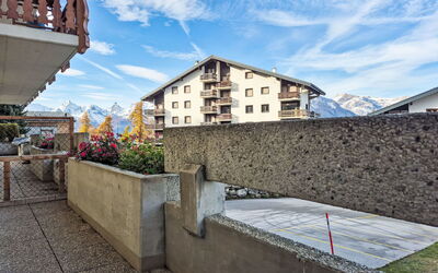 Accommodation:&nbsp;Ambassador 2 1 831.8