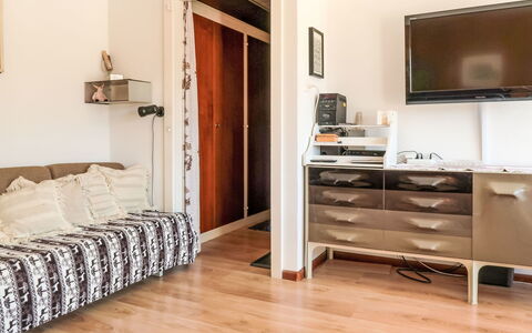 Accommodation:&nbsp;Olympic F8 840.8
