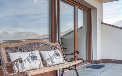 Accommodation:&nbsp;Olympic C7 840.9