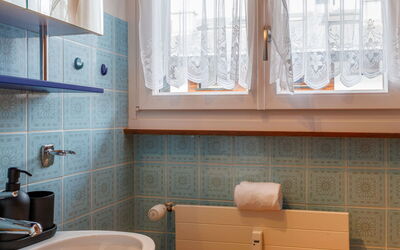 Accommodation:&nbsp;Ramuges 37A 100.3
