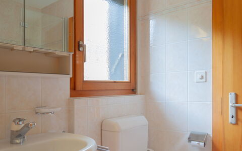 Veysonnaz 300: Property, Plumbing Fixture, Tap, Bathroom Cabinet, Wood, Window, Bathroom, Sink, Interior Design, Architecture
