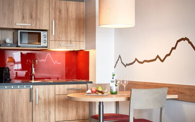 Accommodation:&nbsp;Standard, Dorint Blümlisalp 100.1