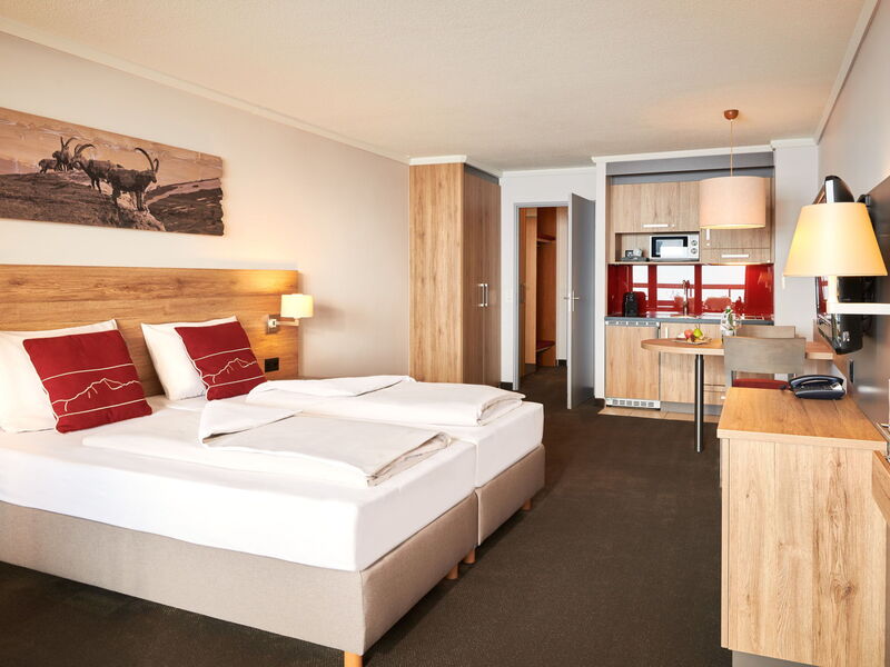 Accommodation:&nbsp;Standard, Dorint Blümlisalp 100.1