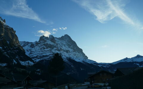 Chalet Chiebrendli: Sky, Cloud, Mountain, Vehicle, Car, Slope, Snow, Wheel, Terrain