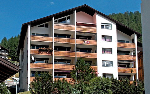 Zermatt 101: Residential Area, Property, Building, Architecture, Apartment, House, Condominium, Real Estate, Home, Mixed-Use
