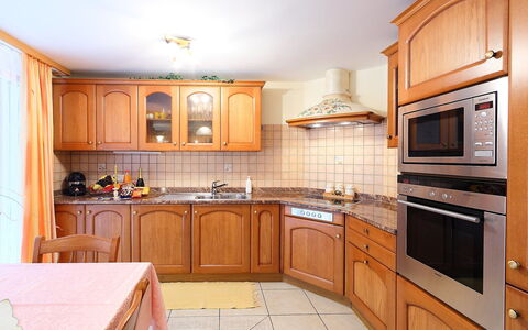 Orta: Property, Cabinetry, Room, Furniture, Countertop, Kitchen, Building, Interior Design, Real Estate, House