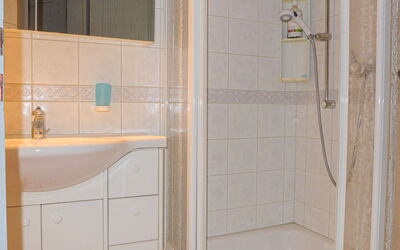 Accommodation:&nbsp;Obri Tuftra 125.7