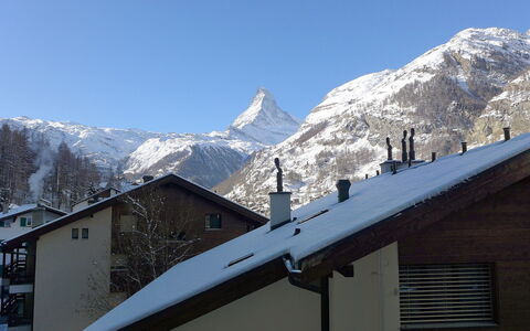 St. Martin: Snow, Mountainous Landforms, Mountain, Mountain Range, Alps, Winter, Roof, Sky, Hill Station, Massif