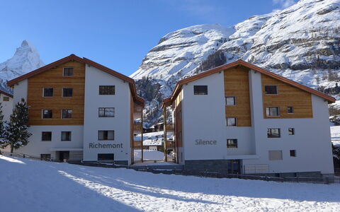 Zermatt 331: Snow, Sky, Building, Property, Window, Mountain, Cloud, Slope, Door, House