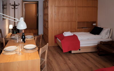 Accommodation:&nbsp;Silence 331.5