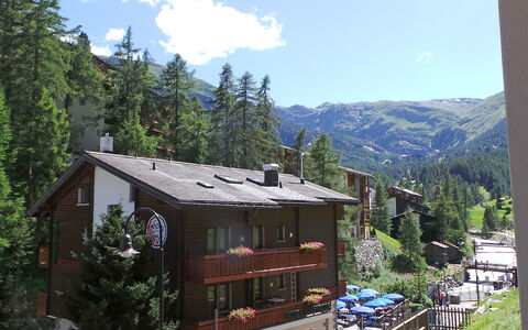 Sonnheim: Mountainous Landforms, Mountain, Property, Mountain Village, Hill Station, Mountain Range, House, Tree, Building, Sky