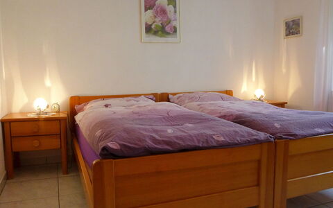 Luchre: Bedroom, Bed, Furniture, Mattress, Room, Bed Sheet, Bed Frame, Property, Floor, Bedding