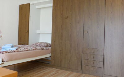 Accommodation:&nbsp;Imperial 45.5