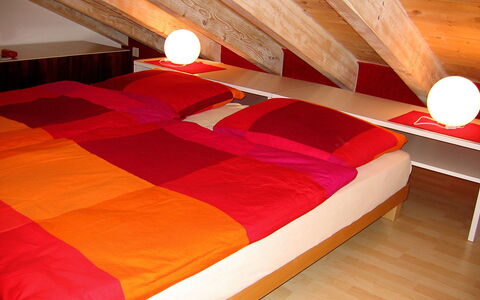 Gentiana (Utoring): Bed, Room, Furniture, Bedroom, Attic, Red, Property, Bed Sheet, Orange, Interior Design