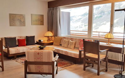 Ringstrasse Apt 122 900.20: Furniture, Table, Window, Comfort, Wood, Couch, Building, Picture Frame, Textile, Living Room