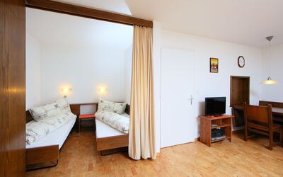 Accommodation:&nbsp;Ringstrasse Apt 212 900.10