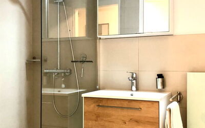 Accommodation:&nbsp;Ringstrasse Apt 215 900.3
