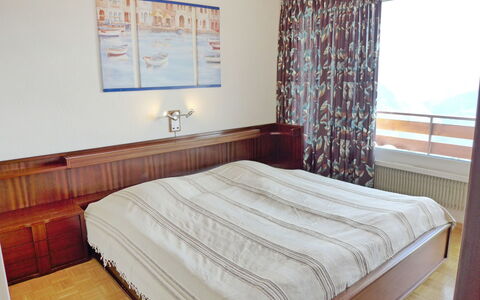 Crans-Montana 155: Bedroom, Bed, Room, Furniture, Property, Mattress, Bed Sheet, Bed Frame, Bedding, Real Estate