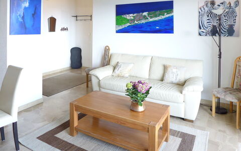 Crans-Montana 155: Living Room, Room, Furniture, Property, Interior Design, Table, Building, Floor, Coffee Table, Wall