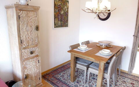 Accommodation:&nbsp;Jeanne D'Arc Apt. D-33 180.5