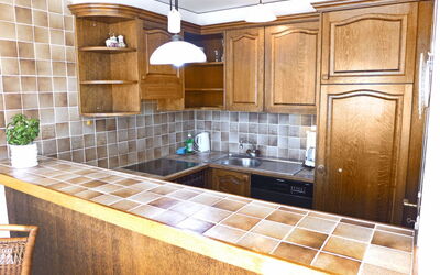 Accommodation:&nbsp;Jeanne D'Arc Apt. H-58 180.2