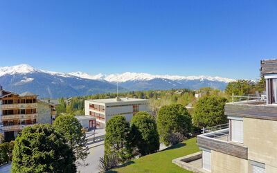 Accommodation:&nbsp;Jeanne D'Arc Apt. E-38 180.12