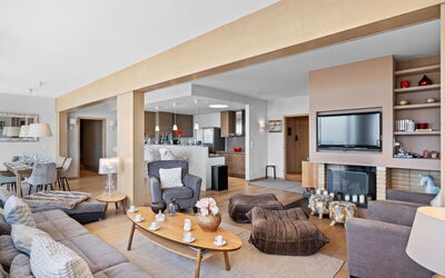 Accommodation:&nbsp;Jeanne D'Arc Loft Combi 180.18