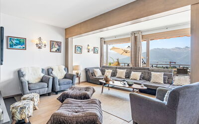 Accommodation:&nbsp;Jeanne D'Arc Loft Montagne 180.16