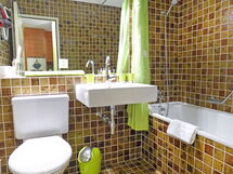 Accommodation:&nbsp;Jeanne D'Arc Apt. C-28 180.3