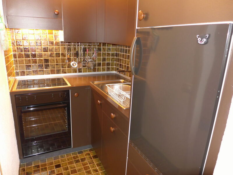 Accommodation:&nbsp;Jeanne D'Arc Apt. E-38 180.12
