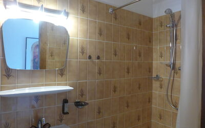 Accommodation:&nbsp;Victoria B 23 290.9