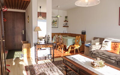 Accommodation:&nbsp;Rond-Point 27 320.4
