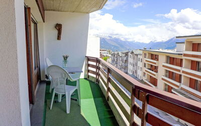 Accommodation:&nbsp;Rond-Point 27 320.4