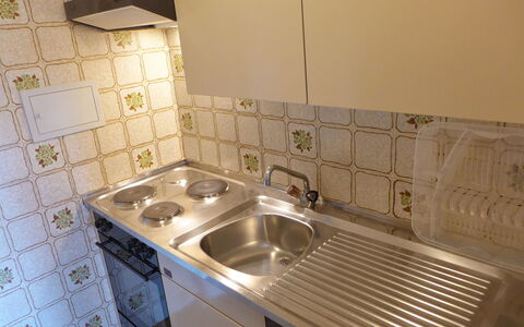 Crans-Montana 353: Tap, Plumbing Fixture, Sink, Kitchen Sink, Cabinetry, Countertop, Building, Kitchen, Interior Design, Flooring