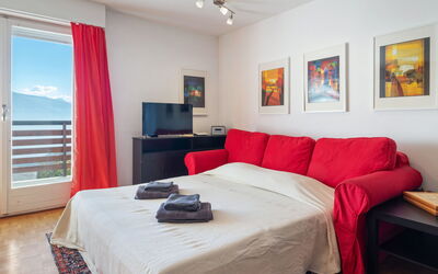 Accommodation:&nbsp;Armorial Est 72 388.2