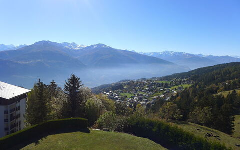 Crans-Montana 395: Mountainous Landforms, Mountain, Highland, Mountain Range, Nature, Sky, Hill Station, Ridge, Hill, Alps