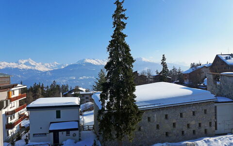 Genziana B 20: Snow, Winter, Property, Sky, Tree, Mountain, Hill Station, Roof, Real Estate, Home