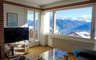 Grand Large a 18 780.1: Furniture, Room, Apartment, Mountain Range, Ceiling, Chair, Alps, Living Room, Ridge, Daylighting
