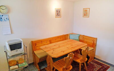 Accommodation:&nbsp;Beau Site 7.1