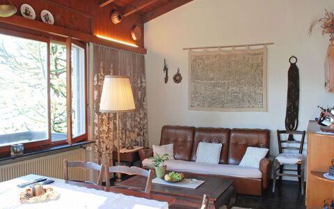 San Nazzaro 5: Room, Property, Furniture, Building, Interior Design, House, Living Room, Real Estate, Table, Bedroom