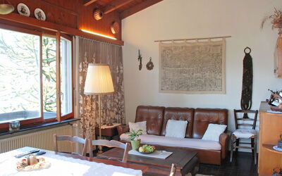 App. 2 5.2: Room, Property, Furniture, Building, Interior Design, House, Living Room, Real Estate, Table, Bedroom